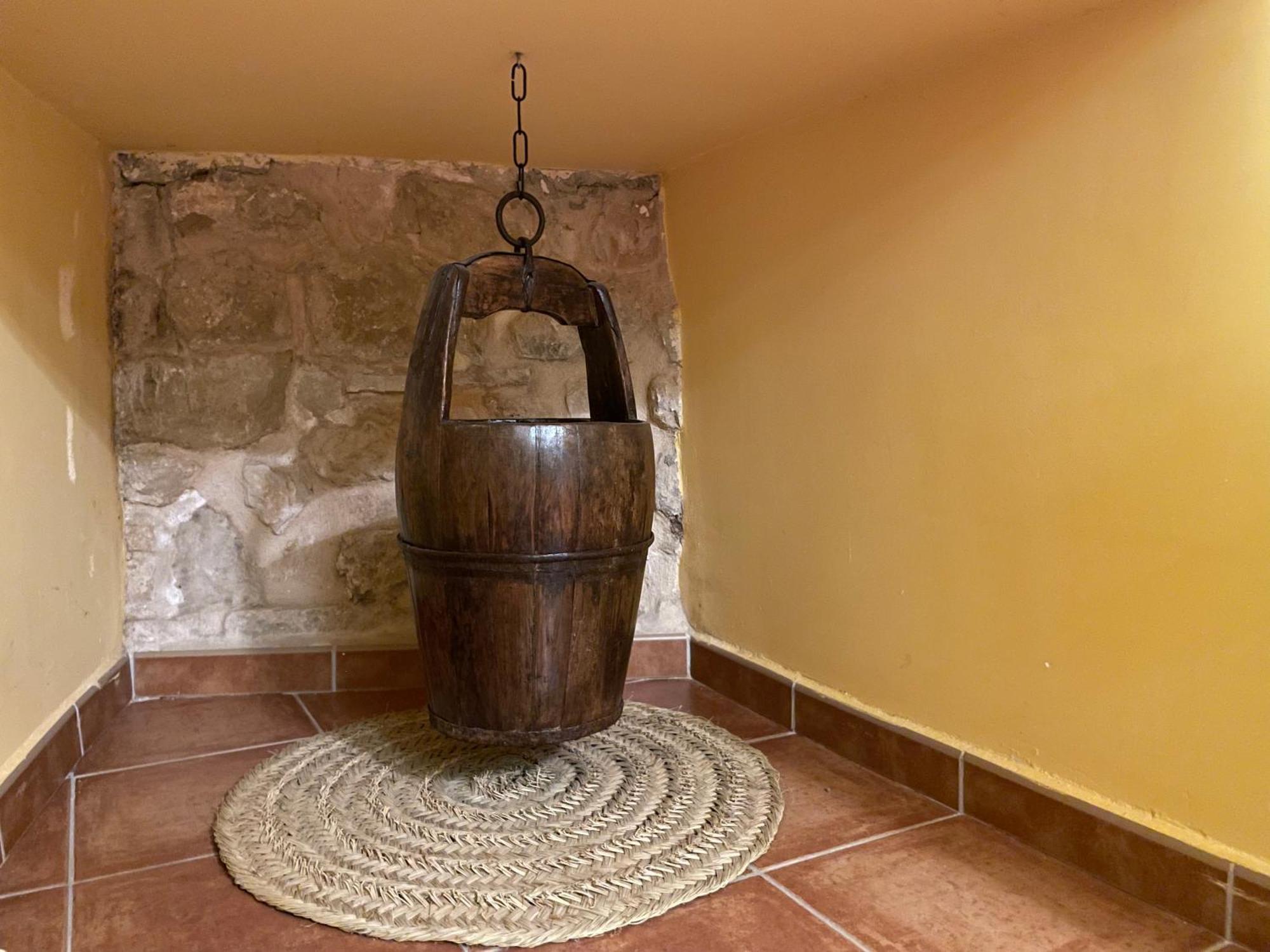 Casa Lidia - Antigua Posada Real วาลเดร์โรเบรส ภายนอก รูปภาพ