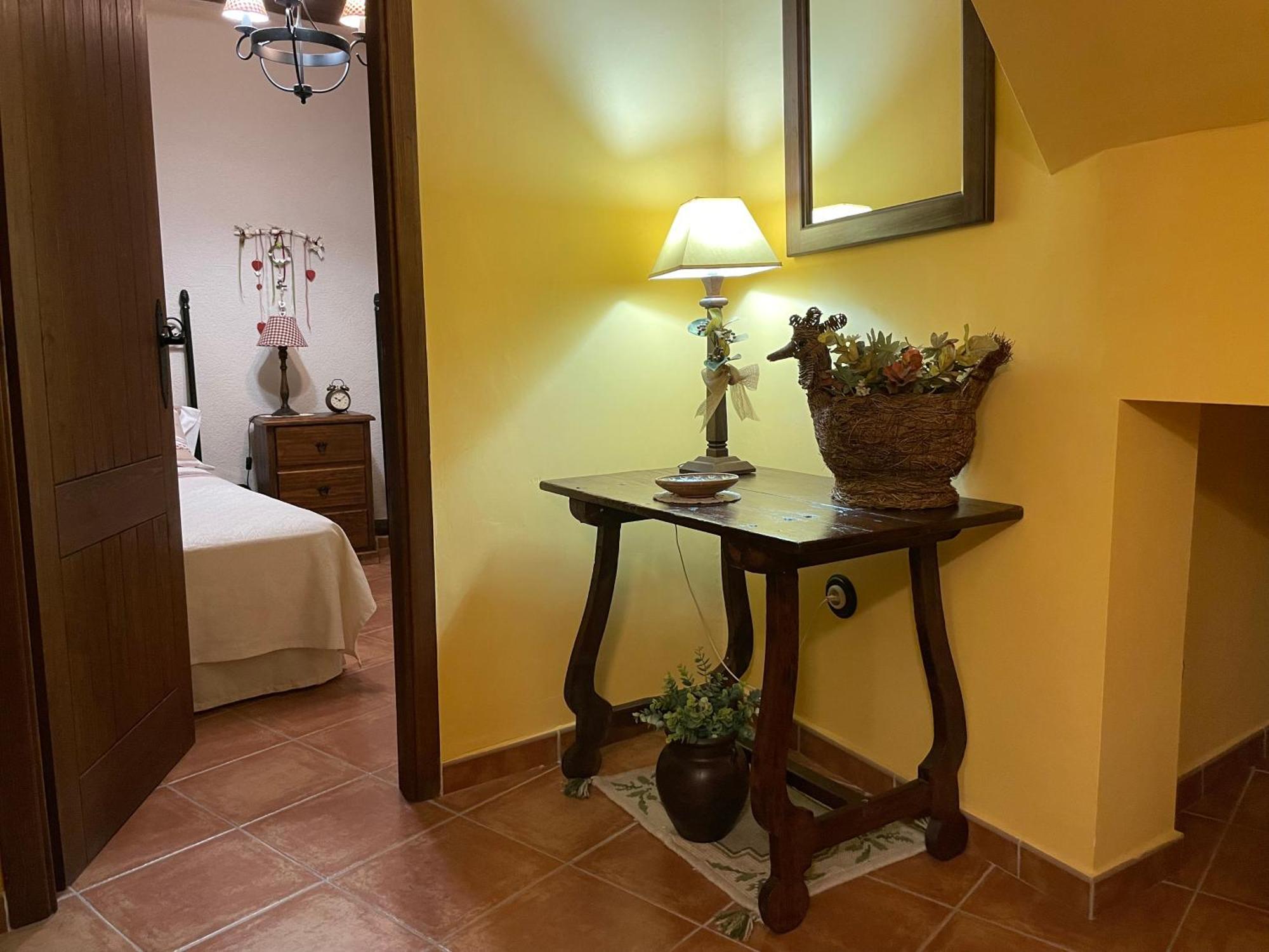 Casa Lidia - Antigua Posada Real วาลเดร์โรเบรส ภายนอก รูปภาพ