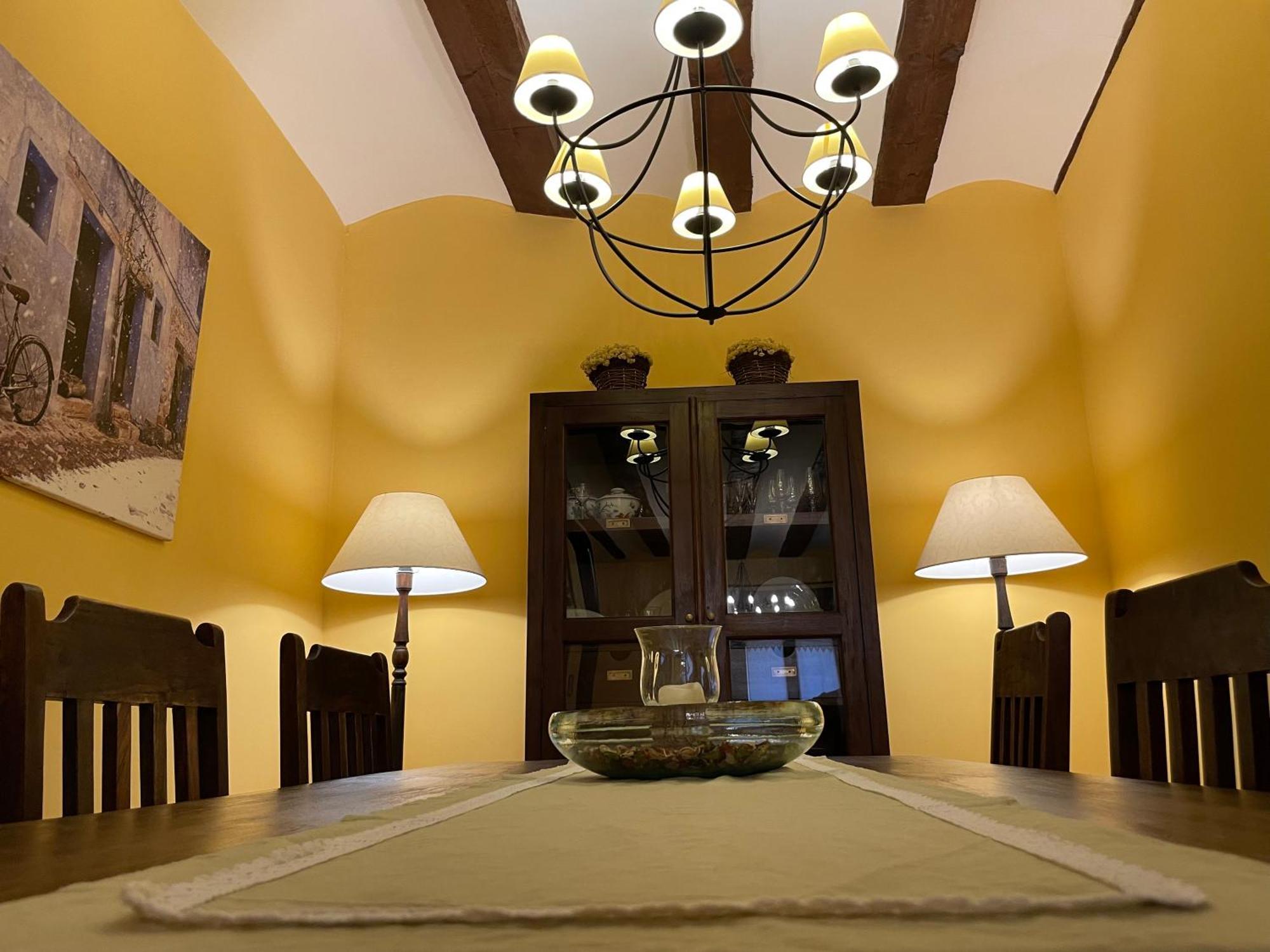 Casa Lidia - Antigua Posada Real วาลเดร์โรเบรส ภายนอก รูปภาพ