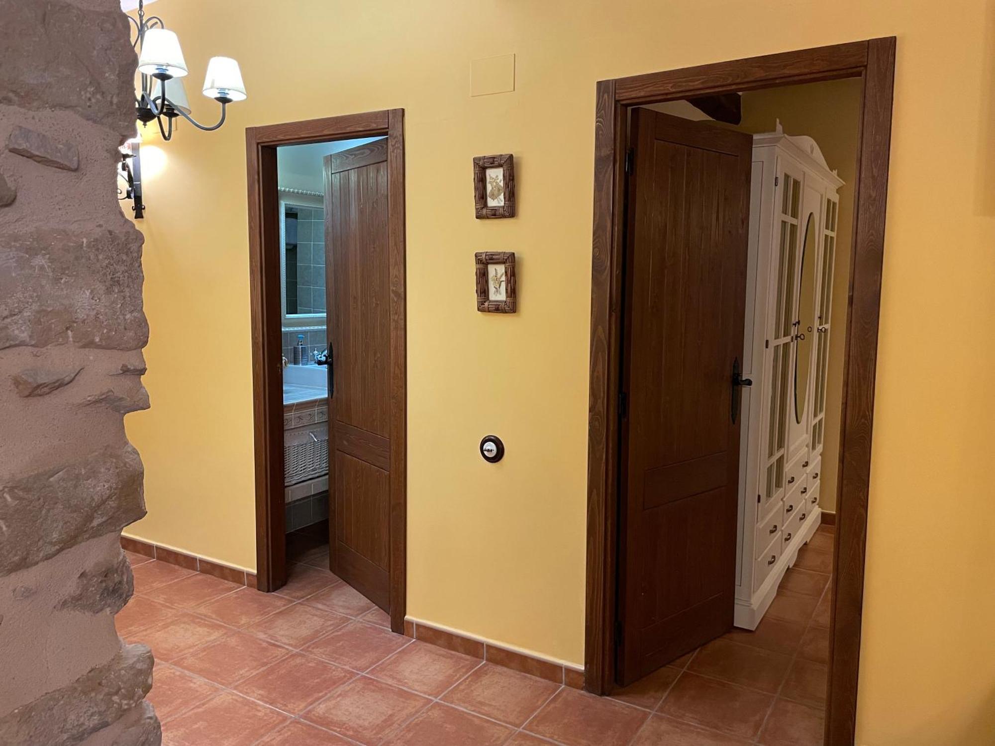 Casa Lidia - Antigua Posada Real วาลเดร์โรเบรส ภายนอก รูปภาพ