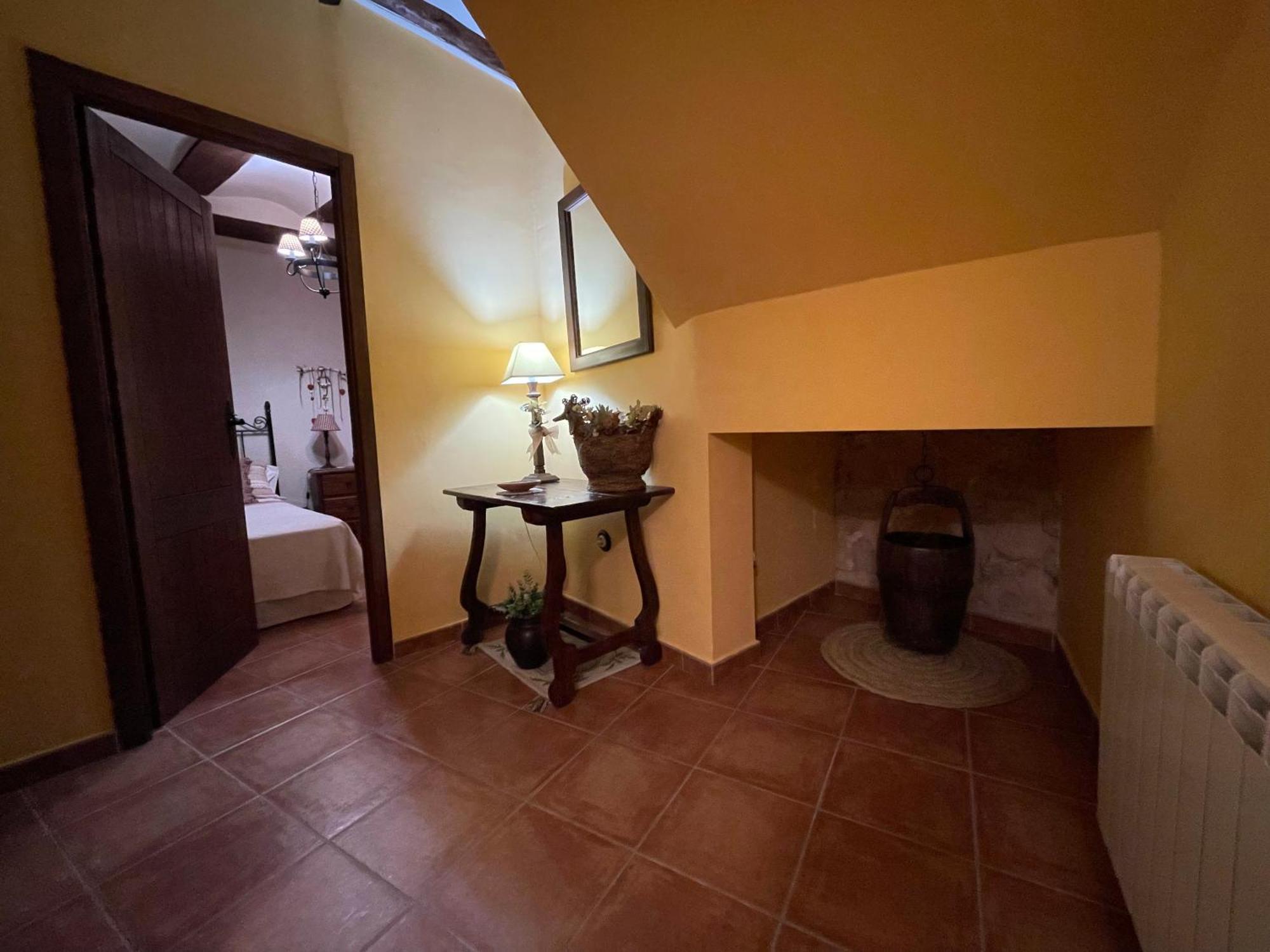 Casa Lidia - Antigua Posada Real วาลเดร์โรเบรส ภายนอก รูปภาพ